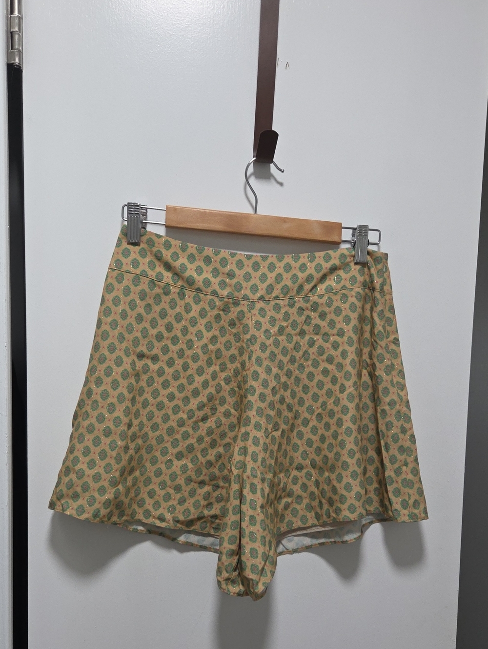 Green Printed Circle Skirt-Skorts with Flared Silhouette